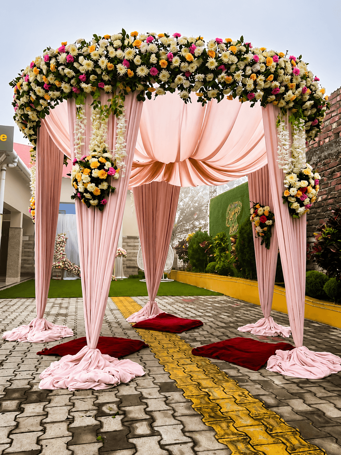 Floral Roots & Decor craft detail